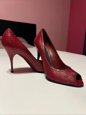 BCBGirls Red Peep-Toe Stiletto Pumps  Size 7.5 B Faux- Snakeskin NWOT